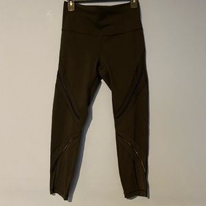 Lululemon meta mesh leggings
